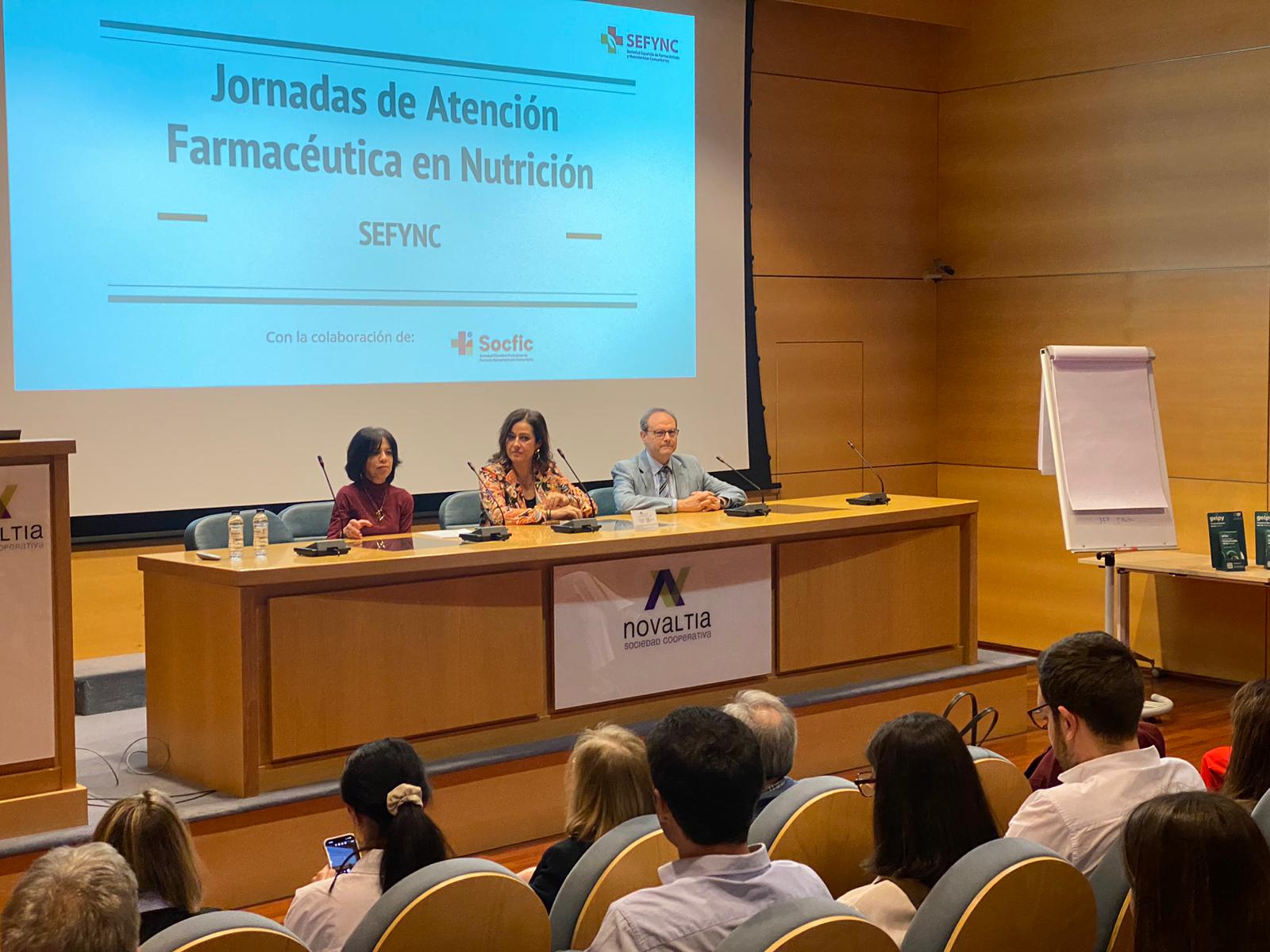 Ponentes en la Jornada de Atención Farmacéutica en Nutrición organizada por SEFYNC en la sede de Novaltia.